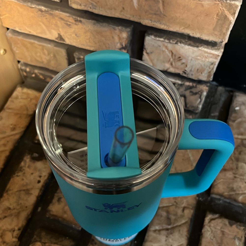 Stanley NEW 40oz Stainless Steel Quencher Aquamarine Tumbler - Picture 7 of 7